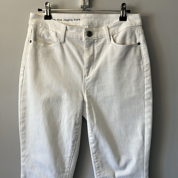 Talbots Flawless White High Rise Jegging Ankle Pants Size 4P - Picture 3 of 13